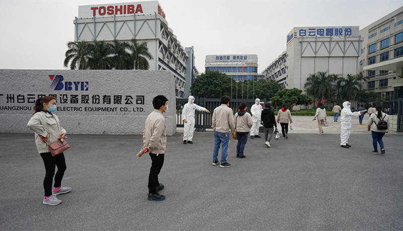 >体温检测，井然有序！